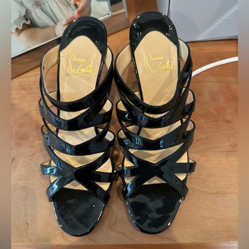 NWT Christian Louboutin Patent Calfskin Zorro 85 Slide